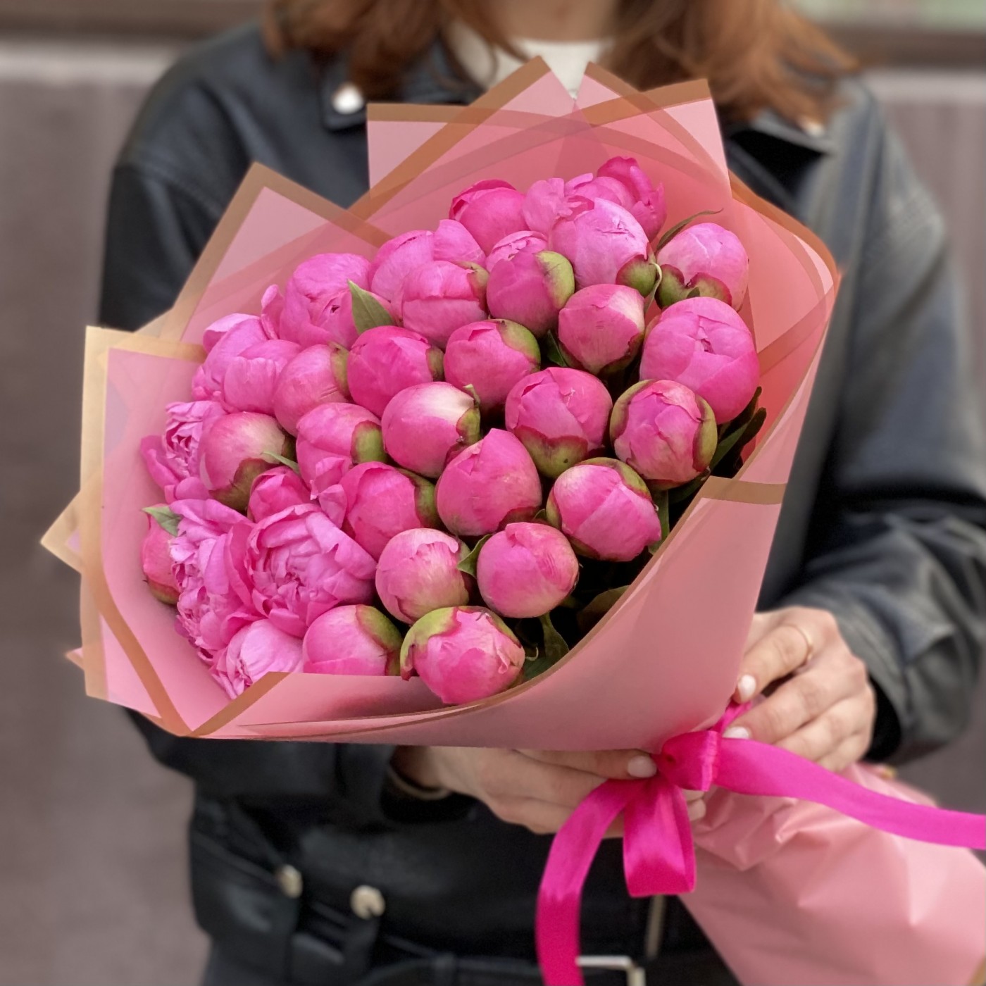 35 розовых пионов Флеминг